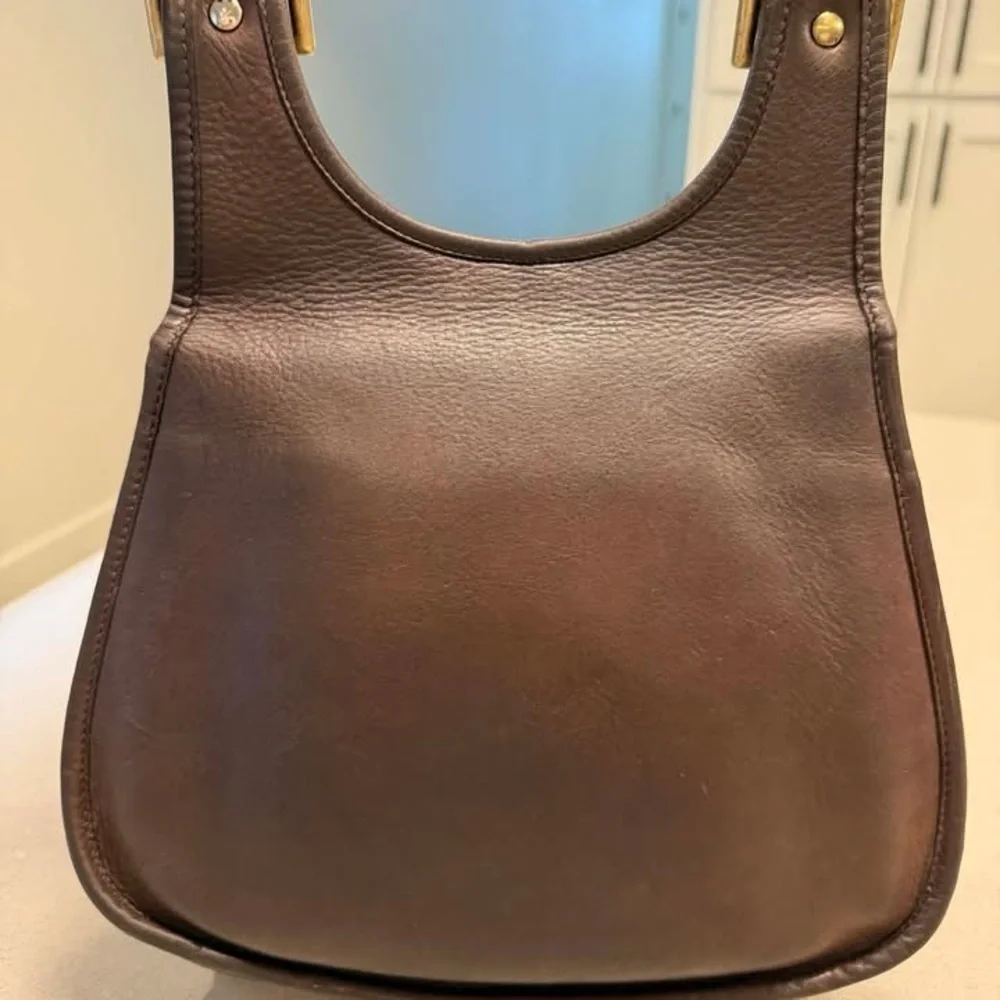 👜 COACH Cashin Vintage NYC Crescent Metal Tag Beautifully Textured Mocha 9235 - Picture 2 of 16